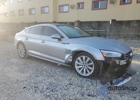 2018 Audi A5 Premium z USA, uszkodzony, nr VIN WAUANCF59JA046039